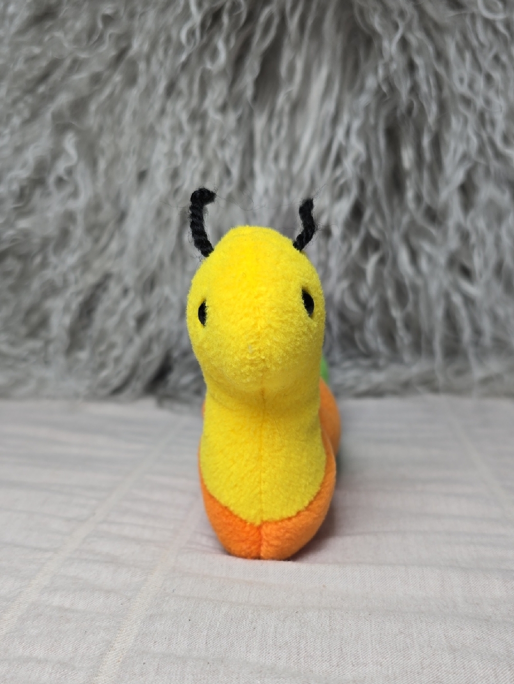 TY Beanie Baby Inch the Caterpillar | 1995 Vintage Rainbow Plush - Picture 2 of 9